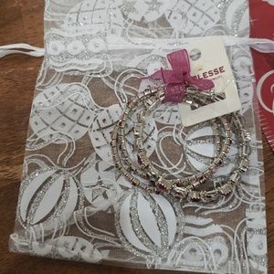 Crystal bracelet pack.